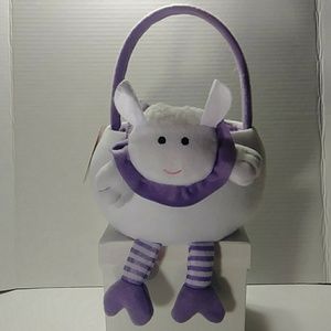 NEW Cute & Adorable Gift basket.